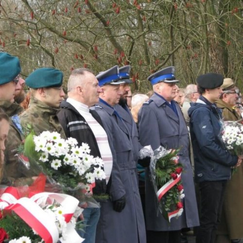 POLICJANCI UCZESTNICZYLI W 72 ROCZNICY WYZWOLENIA STALAGU 344 LAMSDORF