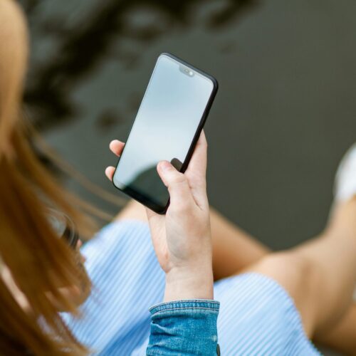 Telefon używany czy nowy – co wybrać w 2025 roku?